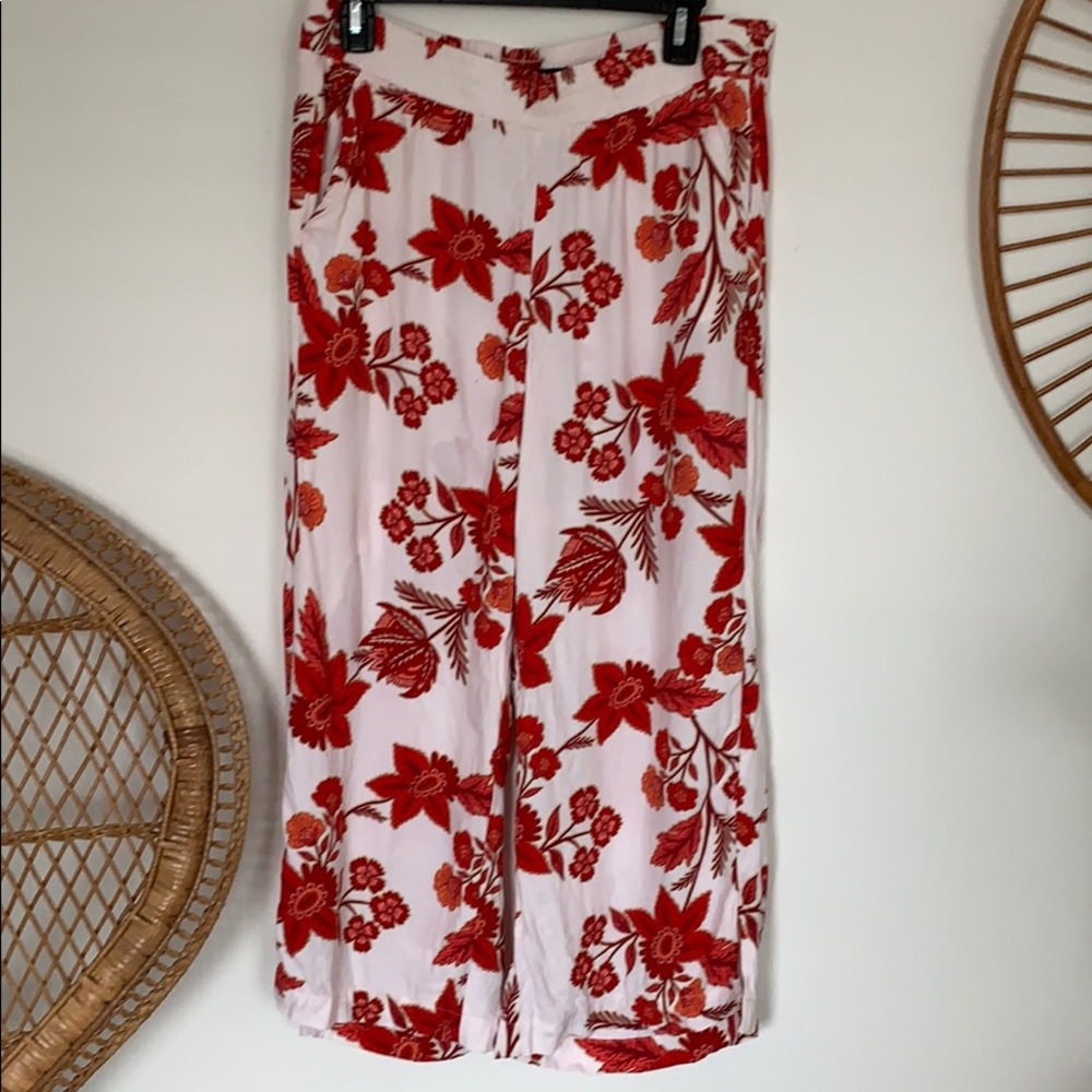 Loft Capri Pants